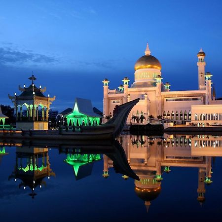 Legallery Suites Hotel Bandar Seri Begawan Bagian luar foto
